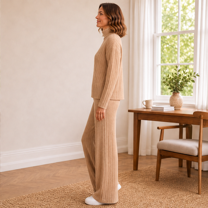Frauke Damen Zweiteiler aus Rippstrick-Rollkragenpullover und weiter Hose