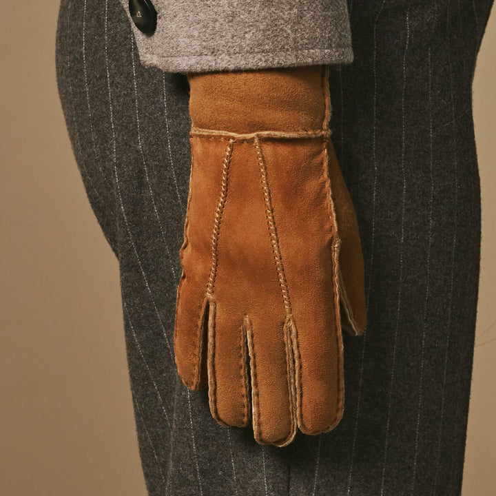 Damen Handschuhe mit Patchwork und Ziernähten – Cognac