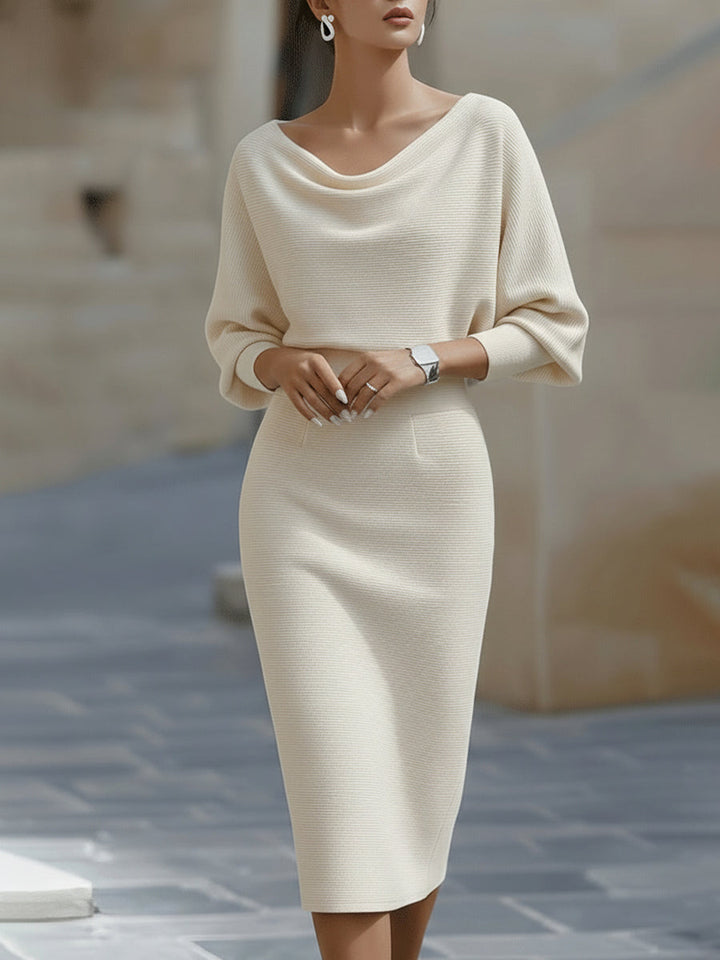 Gisela Damen Midikleid mit Wasserfallausschnitt und Fledermausärmeln – Beige