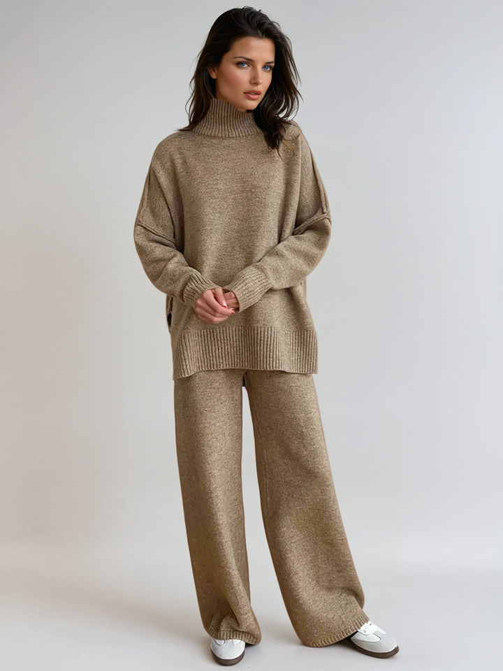 Hedda | Turtleneck Lounge Set mit Weitbein-Hose