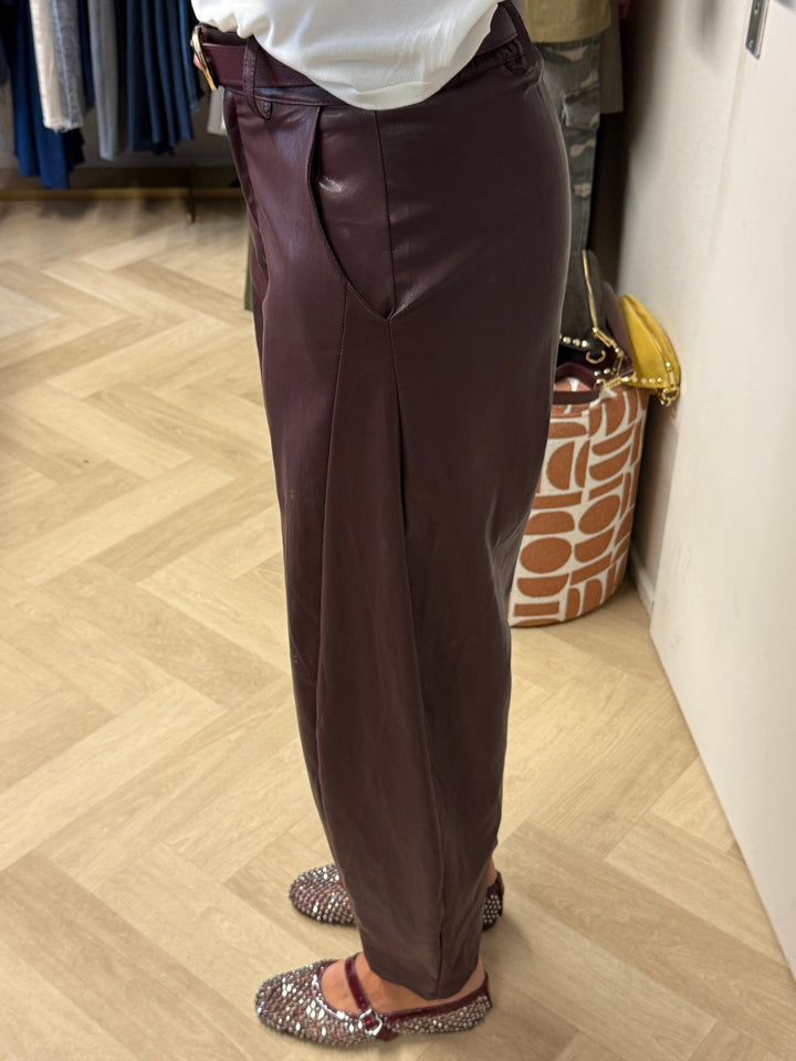 Ilka Ballonhose – Gummizugbund hinten und schmal zulaufendes Bein