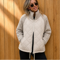 Inka | Damen Steppjacke mit Zopfstrickärmeln, Rippkragen und Tunnelzugsaum