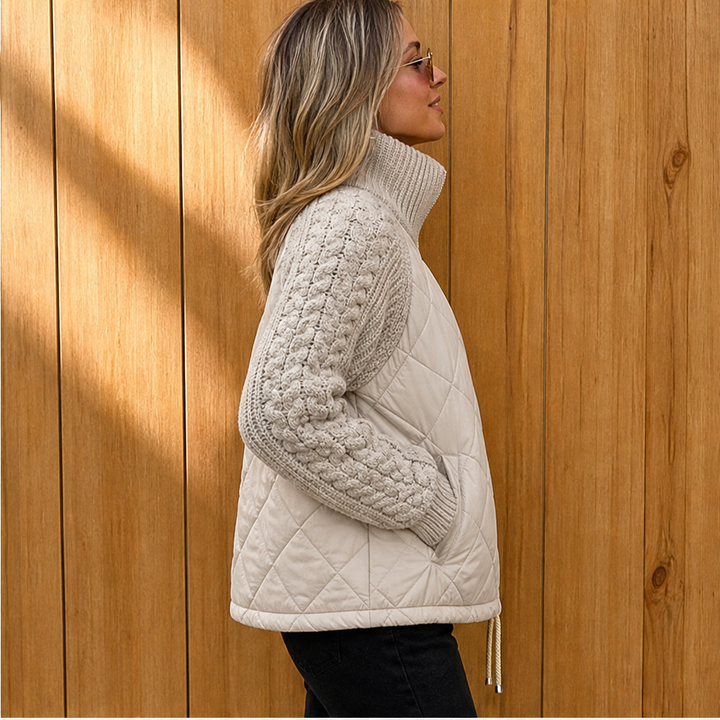 Inka Damen Steppjacke mit Zopfstrickärmeln, Rippkragen und Tunnelzugsaum