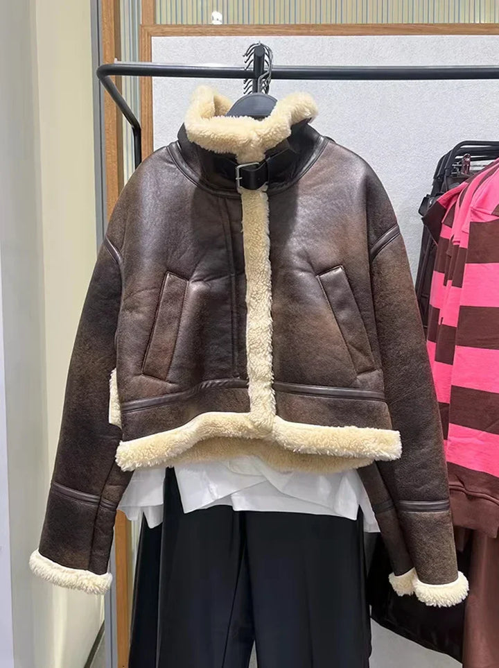 Isabell Damen Fliegerjacke aus Kunstleder mit Frontschnalle und großem Kragen