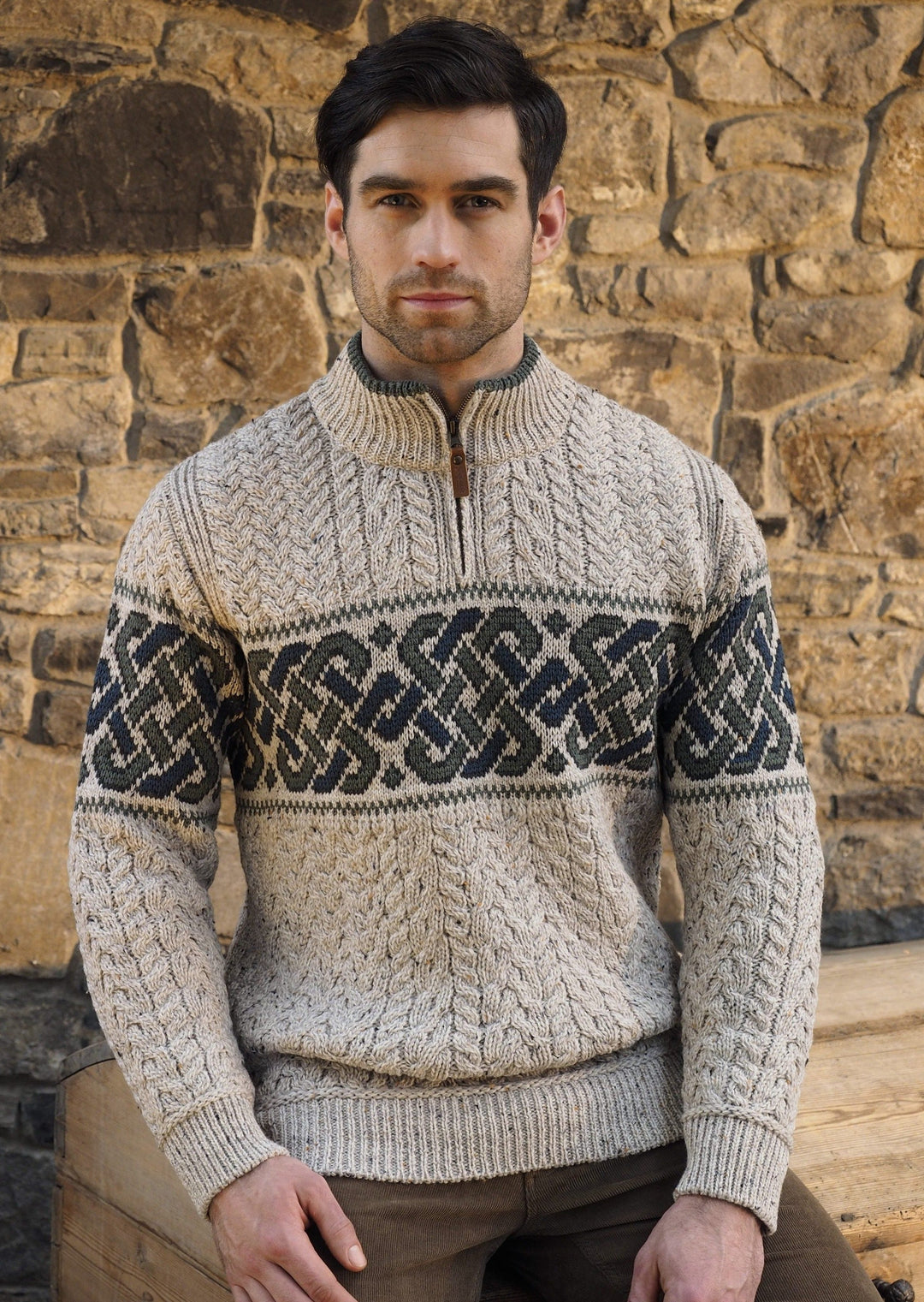 Konrad Herren Troyer mit Jacquard-Bordüre