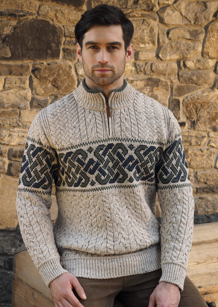 Konrad Herren Troyer mit Jacquard-Bordüre