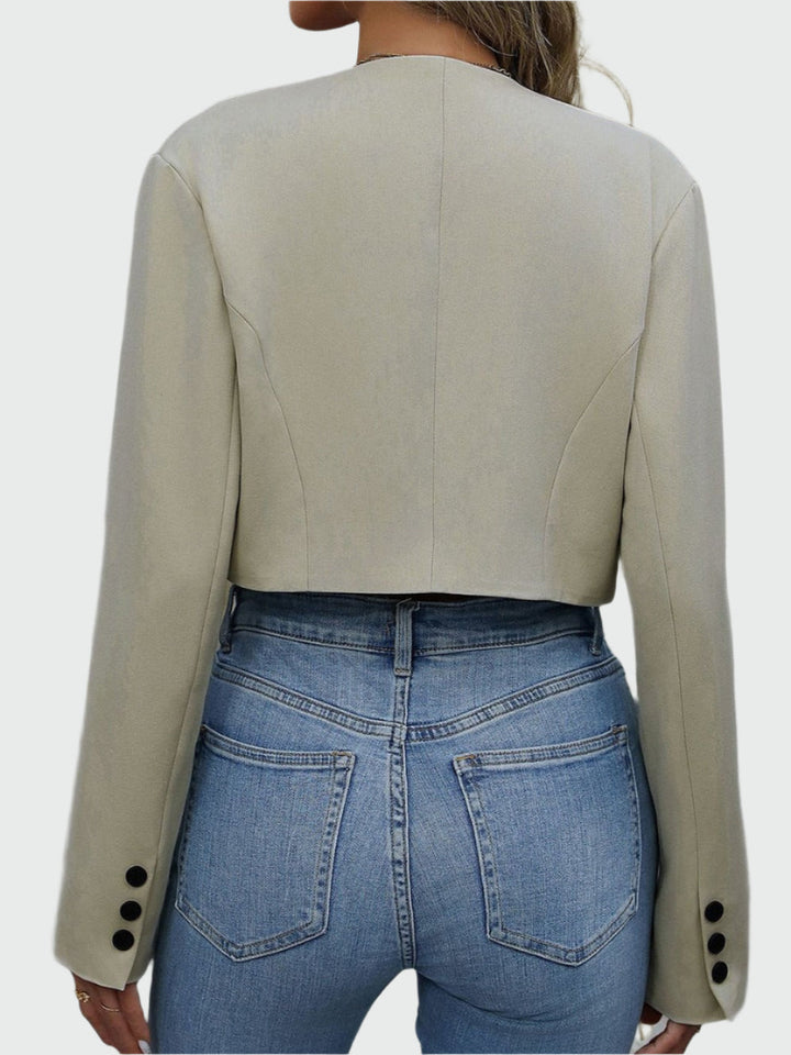 Kurze Damenjacke mit V-Ausschnitt und Ärmeldekoration