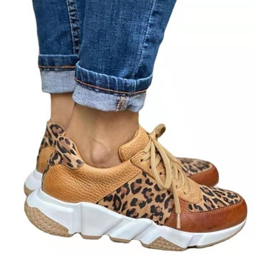 Laufschuhe Damen mit Animal-Print und Schnürung