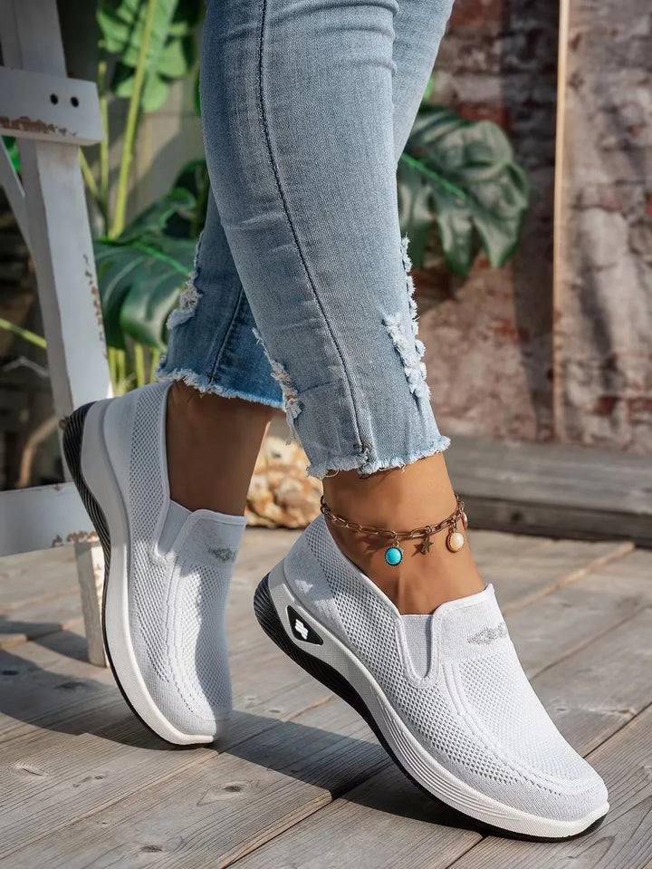Laufschuhe Damen mit Slip-On-Einstieg und Geschlossener Spitze