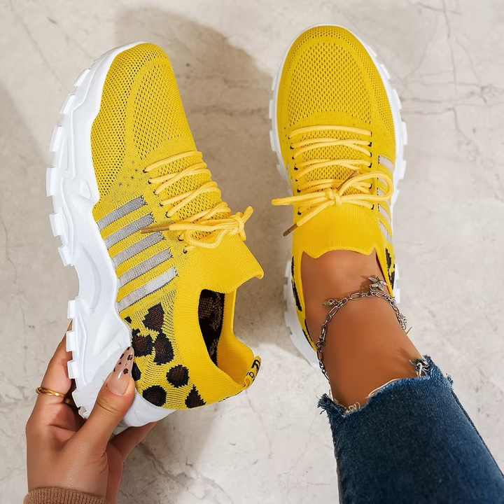 Laufschuhe Damen mit Strukturierter Sohle und Schnürung