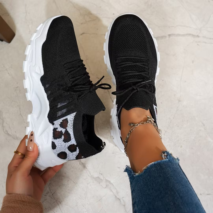 Laufschuhe Damen mit Strukturierter Sohle und Schnürung