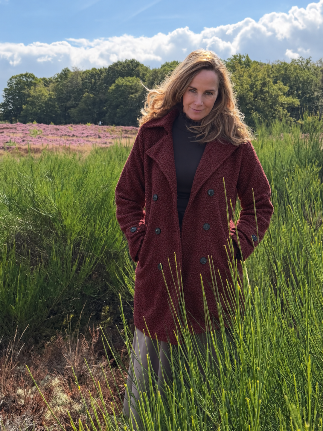 Lena Damen Gefütterte Jacke mit Drei-Knopf-Verschluss – Bordeaux