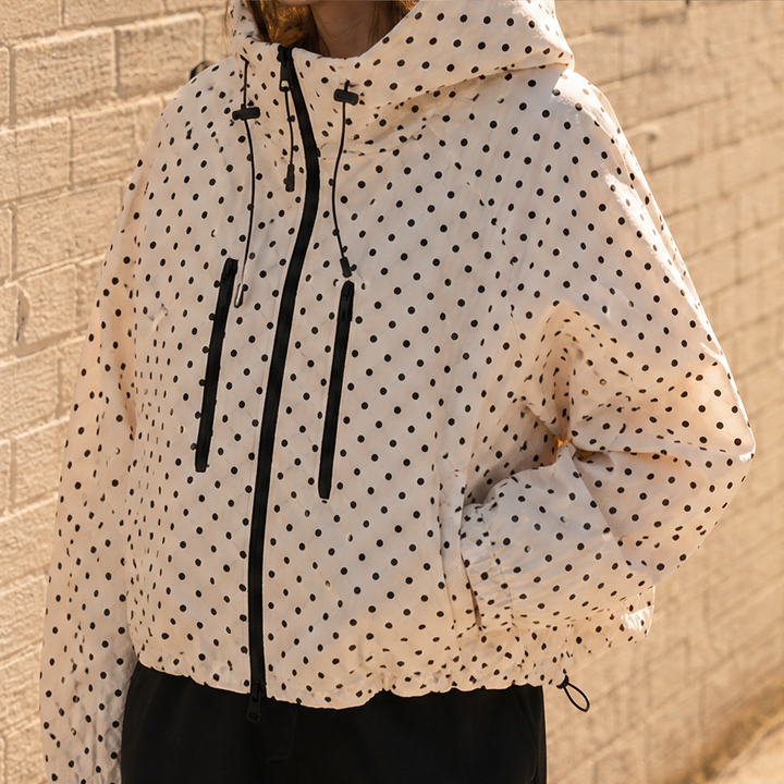 Liska Damen Kurze Oversize-Jacke mit weiter Kapuze und Ballonsaum