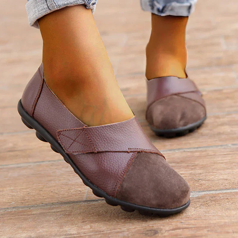 Loafer Damen mit Kreuzband-Panel und X-Stich-Naht