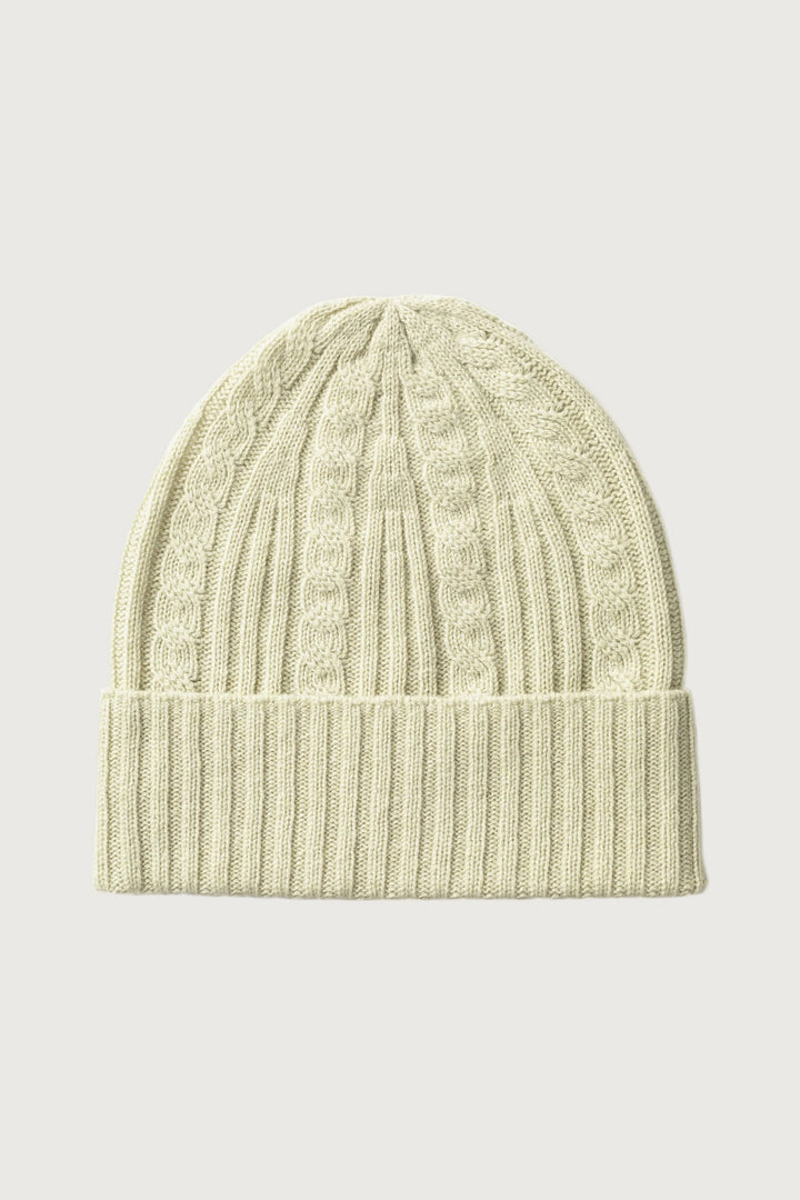 Herren Beanie im Zopfstrick mit Umschlag – Creme