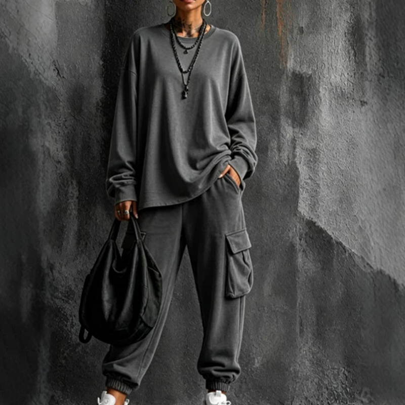 Lotta Damen Zweiteiler mit Rundhals-Shirt und Cargohose