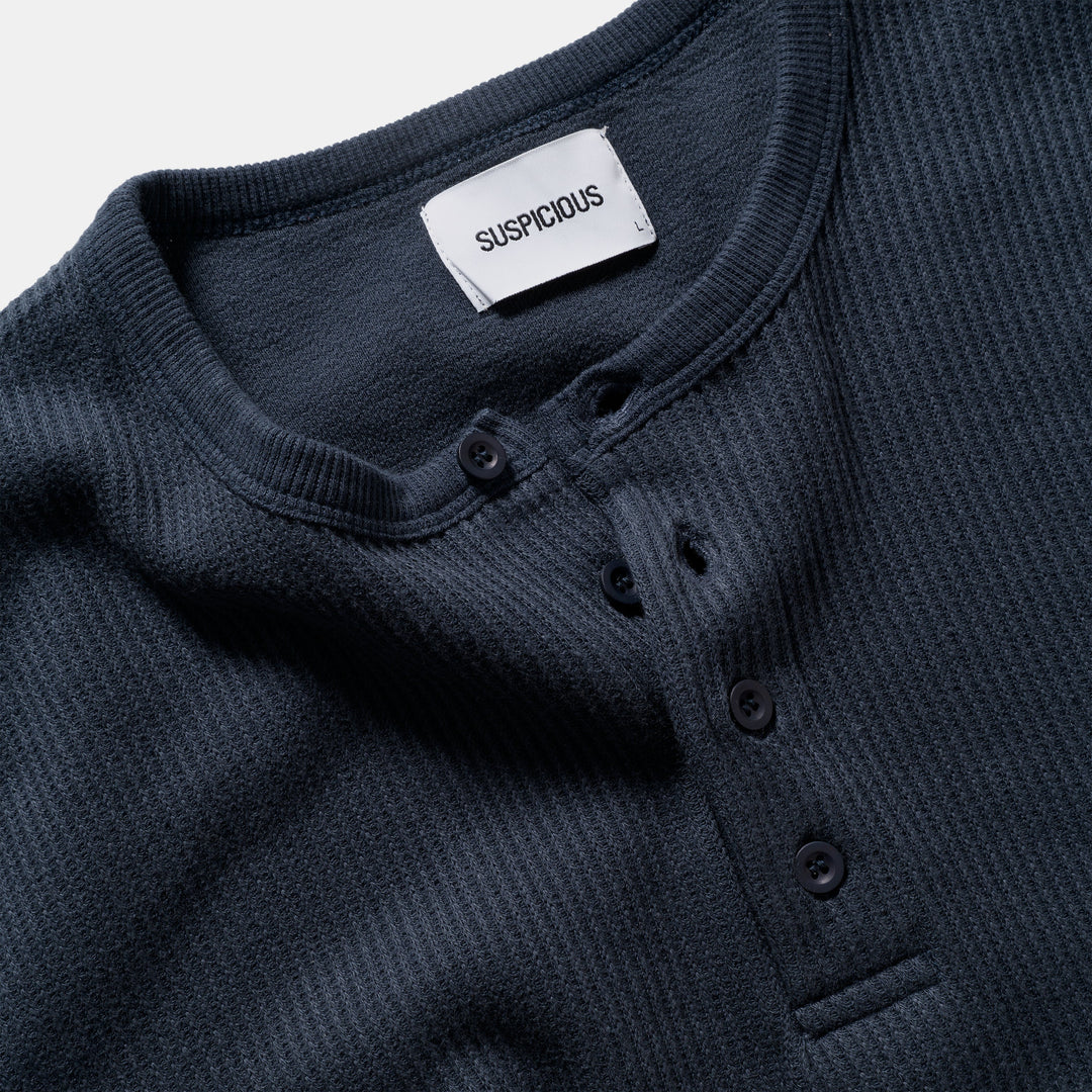 Lukas Herren Oversized Henley Langarmshirt mit Waffelstruktur – Nachtblau