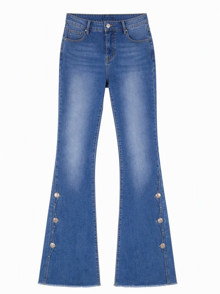 Mila Damen Bootcut-Jeans mit hohem Bund, Used-Details und offenem Saum