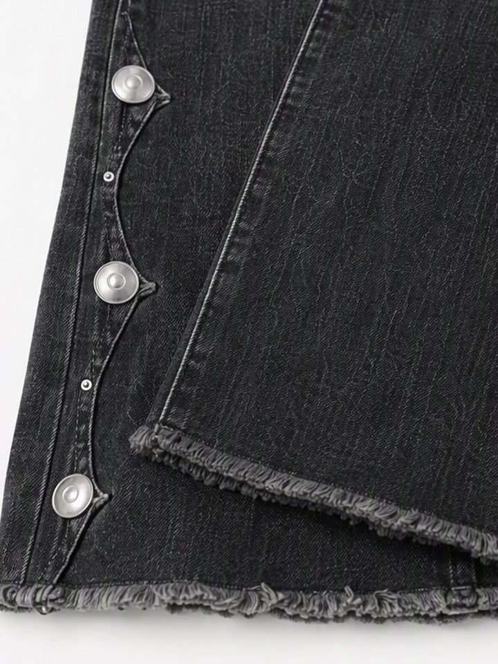 Mila Damen Bootcut-Jeans mit hohem Bund, Used-Details und offenem Saum