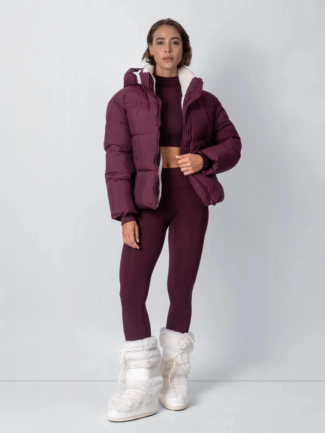 Nele Damen Kurze Steppjacke mit Abnehmbarer Kapuze – Bordeaux