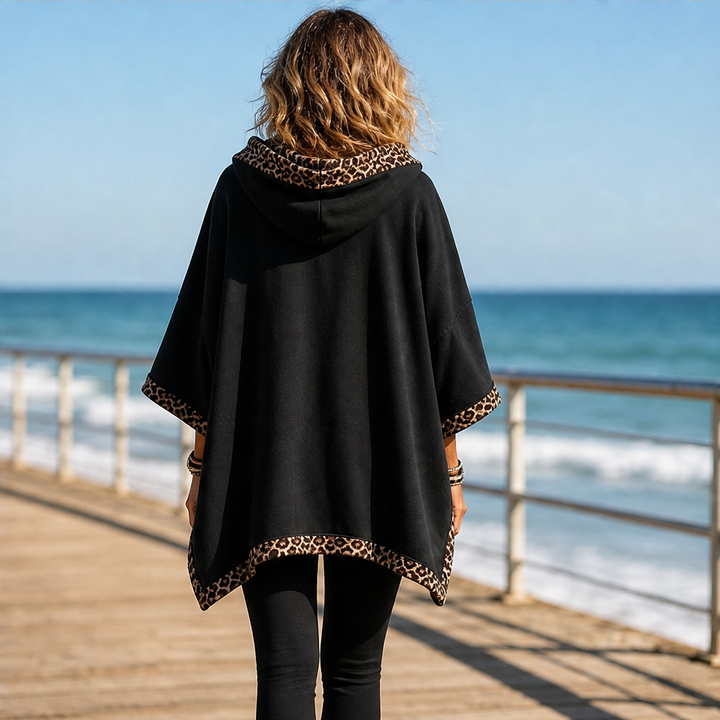 Runa Damen Oversize-Poncho-Hoodie mit Kapuze und Leopardenbesatz