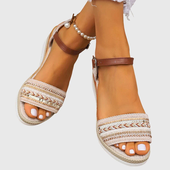 Sandalen Damen mit Breitem Riemen und Sommerlichem Schnitt