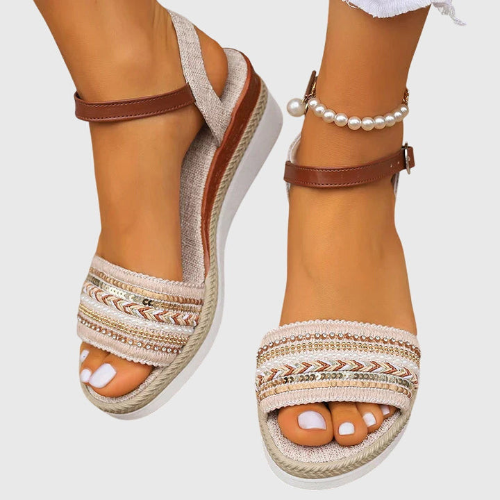 Sandalen Damen mit Breitem Riemen und Sommerlichem Schnitt