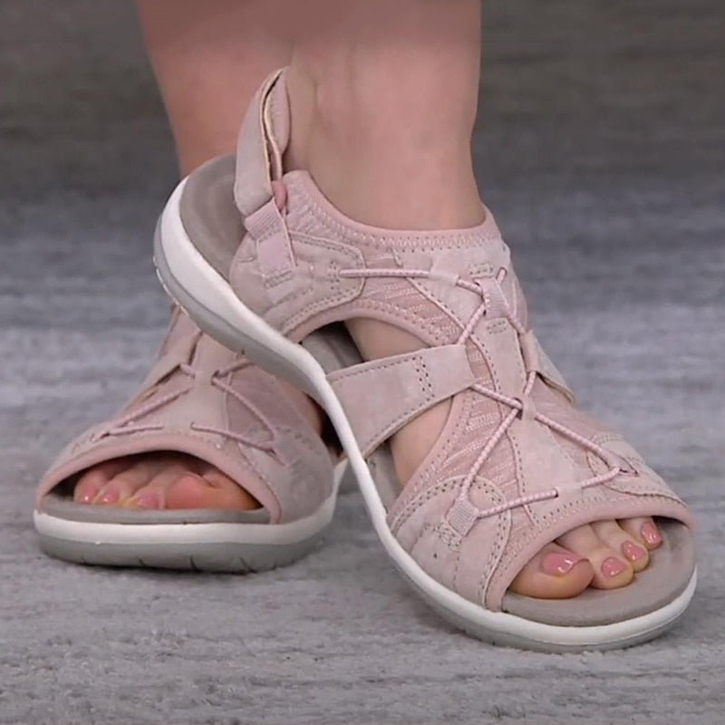 Sandalen Damen mit breiten Kreuzriemen Klettverschluss und offener Zehenpartie