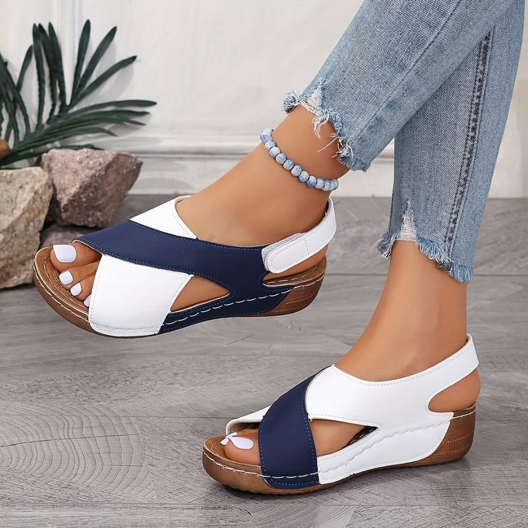 Sandalen Damen mit überkreuzten Vorderriemen und Klettverschluss-Fersenriemen