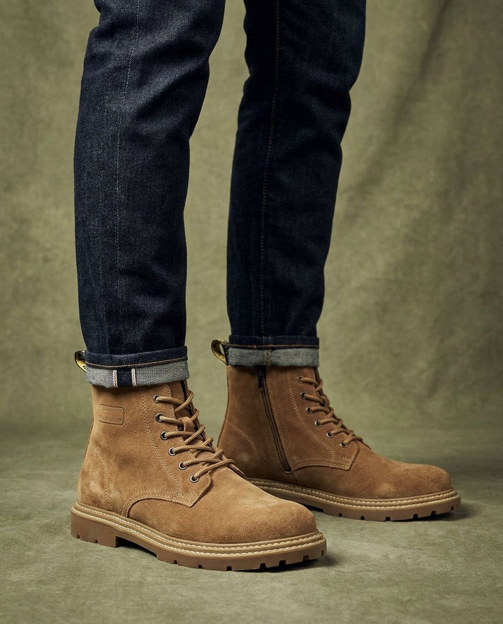 Herren Schnürstiefel mit Profilsohle – Hellbraun