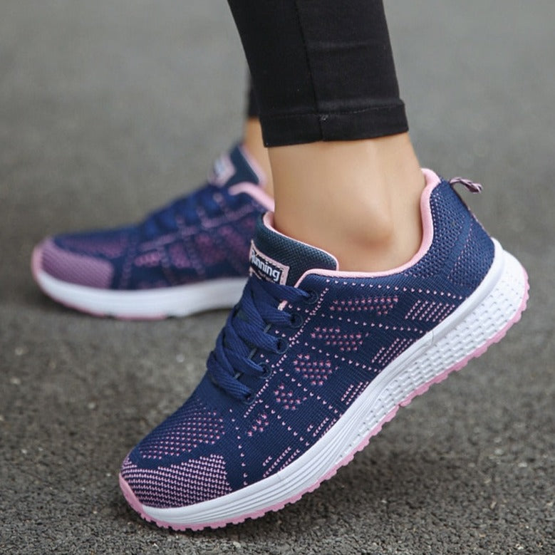 Sneaker Damen mit Mesh-Obermaterial und profilierter Sohle