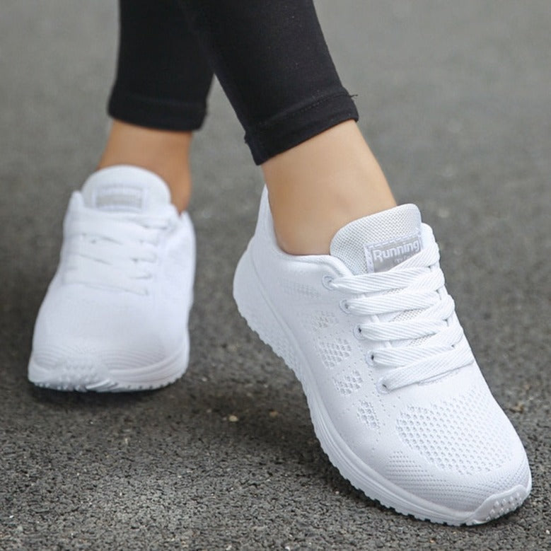 Sneaker Damen mit Mesh-Obermaterial und profilierter Sohle