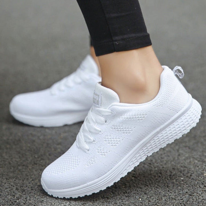 Sneaker Damen mit Mesh-Obermaterial und profilierter Sohle