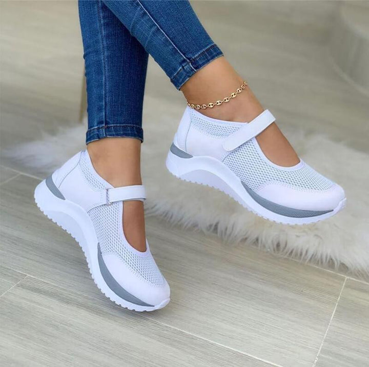 Sneaker Damen mit Netzmuster und Mary-Jane-Riemen und Plattformsohle