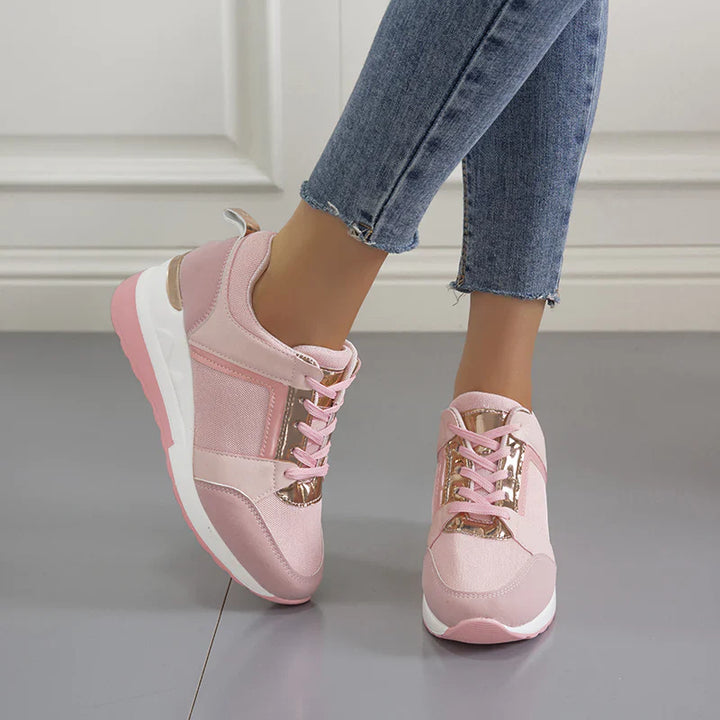Sneaker Damen mit Schnürsenkel Perforierter Oberflächenstruktur und Keilabsatz