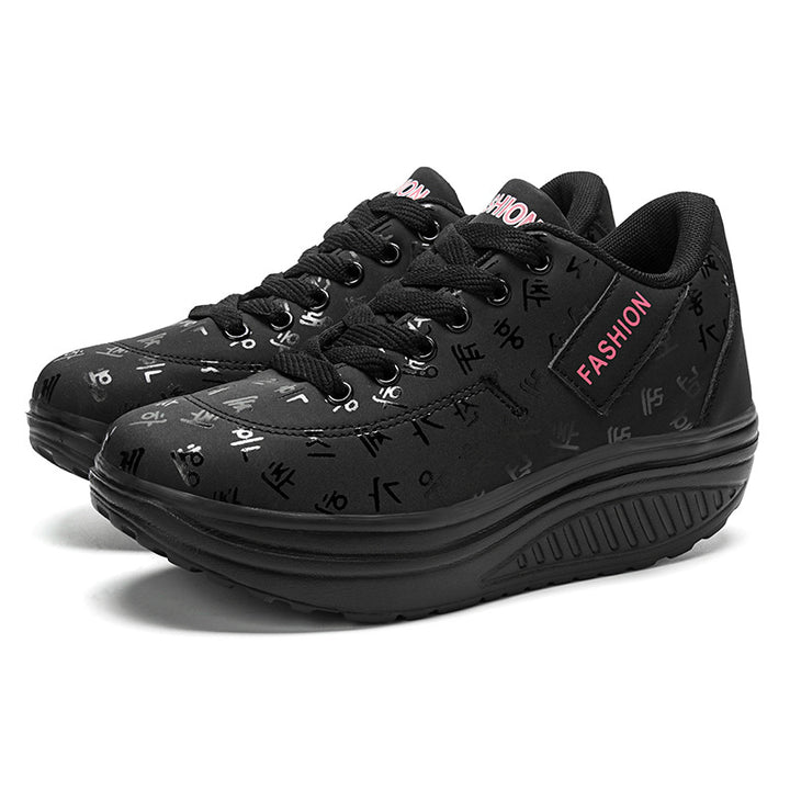 Sneaker Damen mit Schriftzeichenmuster und Keilsohle