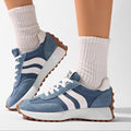 Sneaker Damen mit Streifenbesatz und dicker Sohle