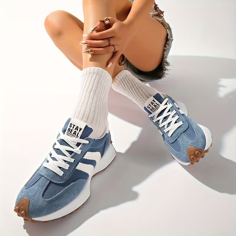Sneaker Damen mit Streifenbesatz und dicker Sohle