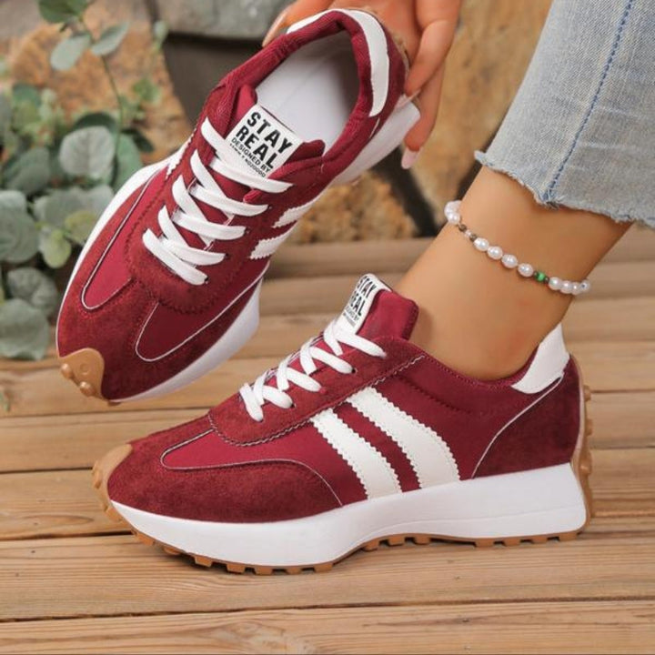 Sneaker Damen mit Streifenbesatz und dicker Sohle