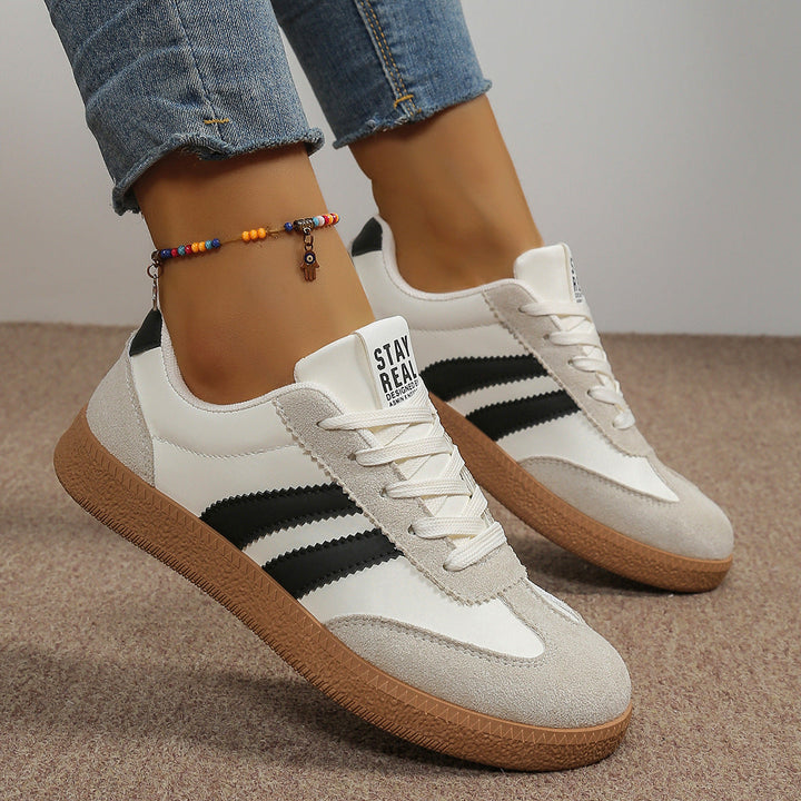 Sneaker Damen mit Streifenbesatz und Gummisohle