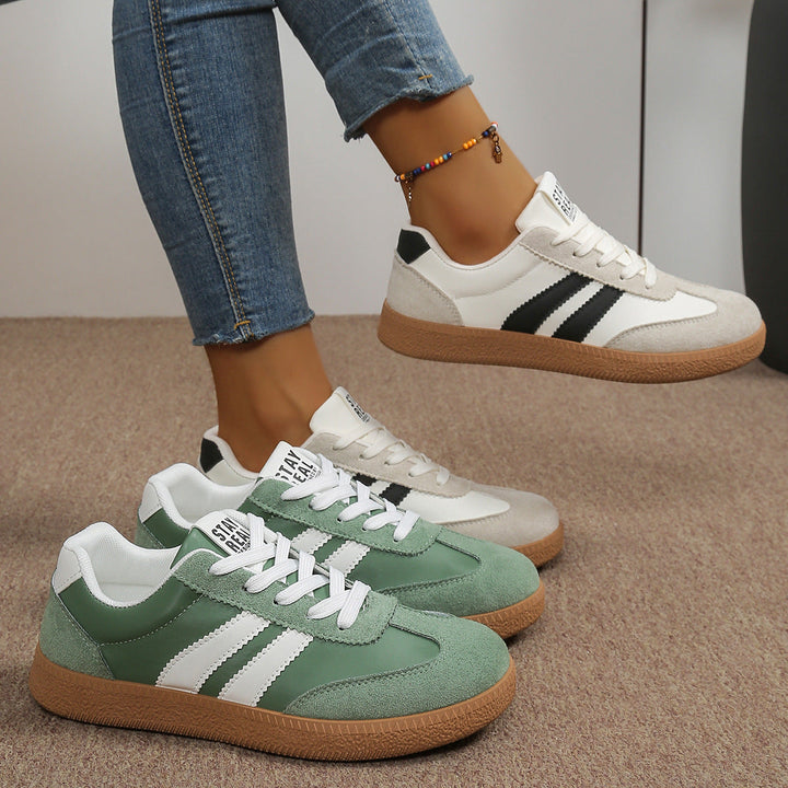 Sneaker Damen mit Streifenbesatz und Gummisohle