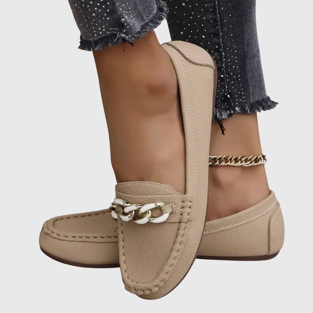 Solange | Flache Loafer mit Goldkette