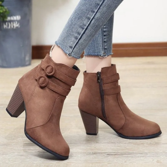 Stiefeletten Damen mit Absatz und Schnalle