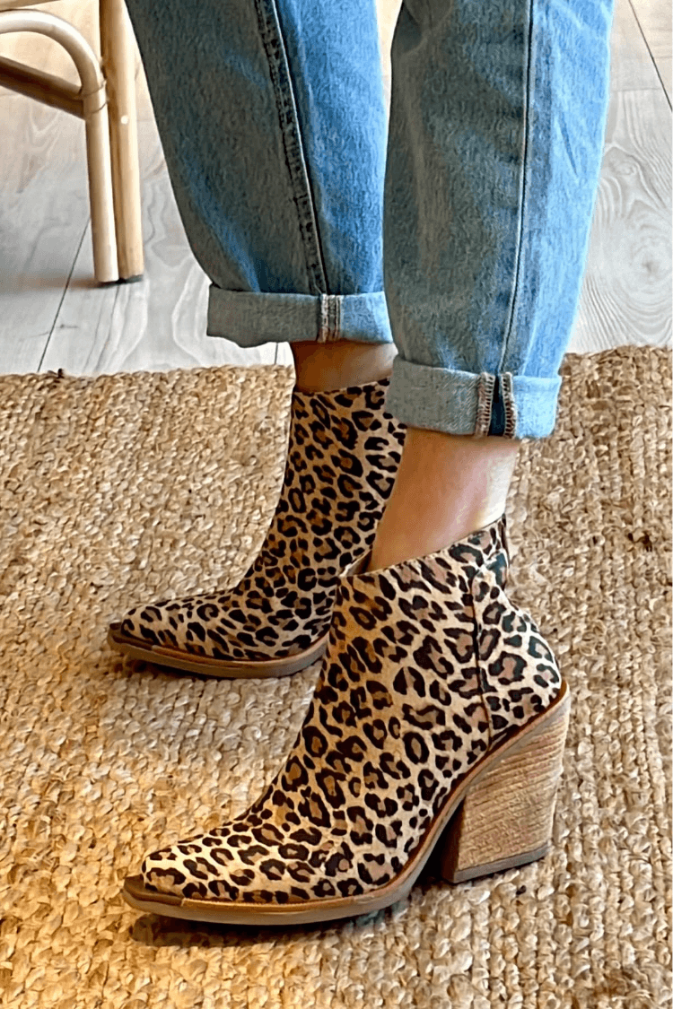 Stiefeletten Damen mit Animal-Print und Blockabsatz