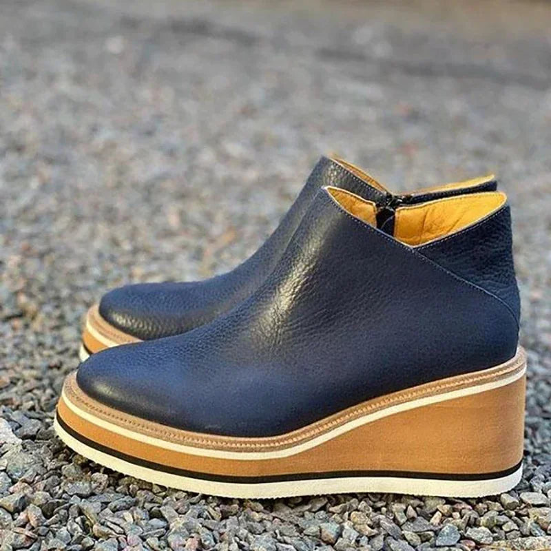 Stiefeletten Damen mit Keilabsatz und Rundem Schnitt