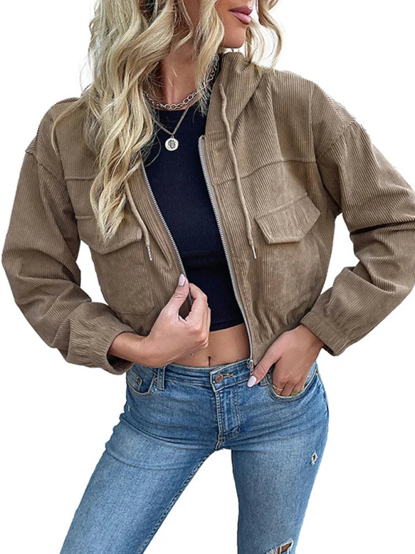 Thora | Damen Kurzjacke mit Kapuze, Reißverschluss und Klappentaschen