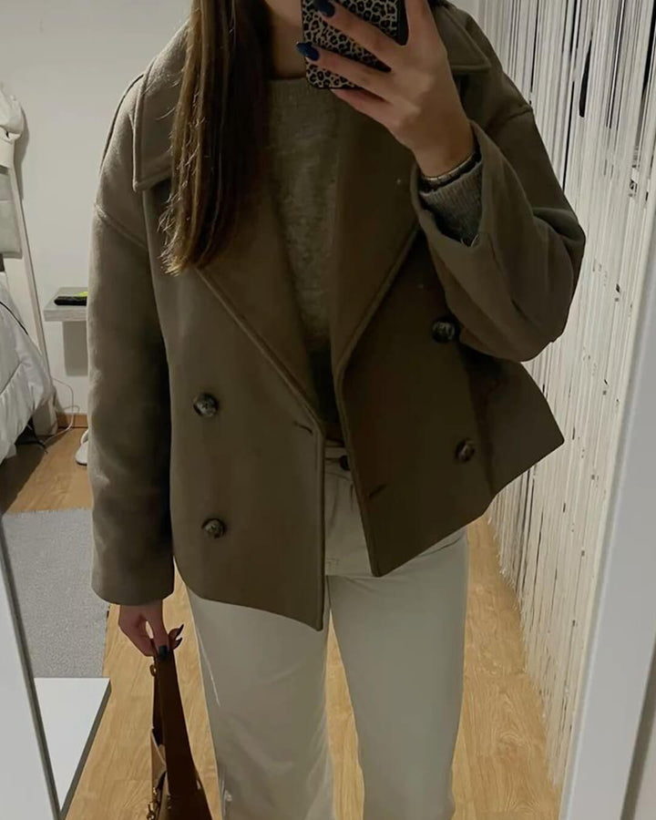Trenchcoat Damen mit Zweireiher-Knopfleiste und Kurzem Schnitt