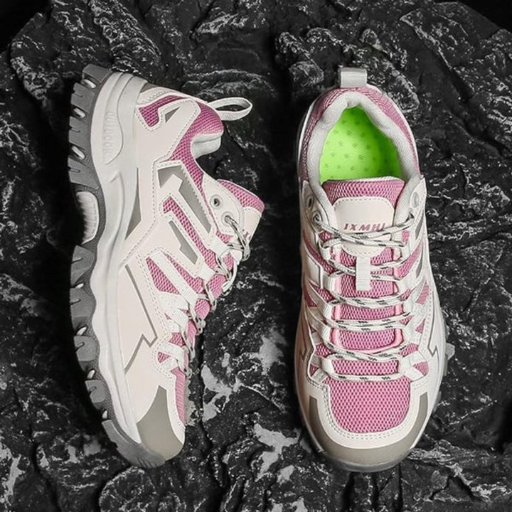 Wanderschuhe Damen im Sneaker-Schnitt mit Profilsohle