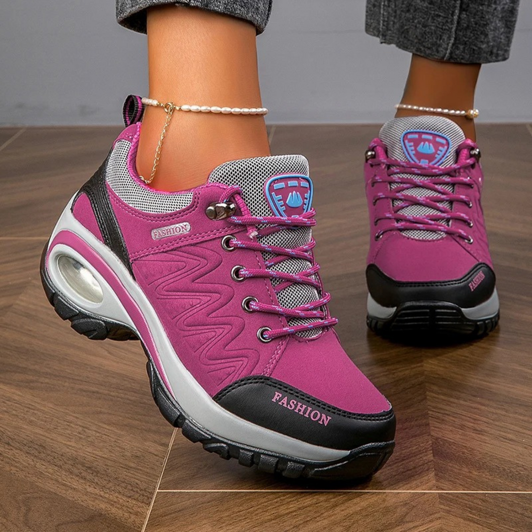 Wanderschuhe Damen mit Netzobermaterial und Kontrastsohle
