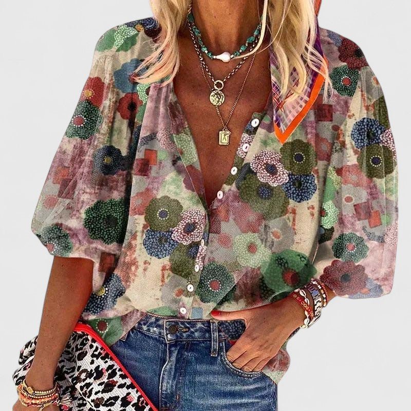 Wibke | Verspielte Blumenbluse mit Knopfleiste